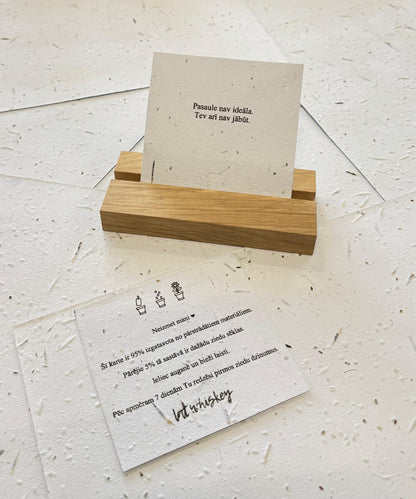 Ziedoša apsveikuma kartiņa