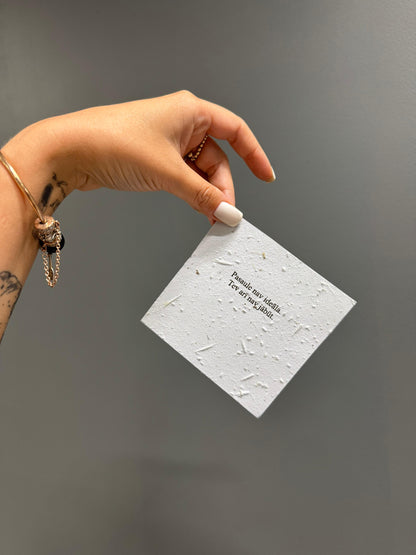 Ziedoša apsveikuma kartiņa